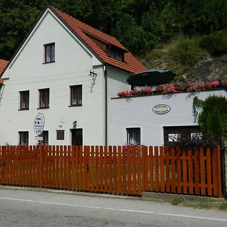 Sv. Duch Πανσιόν Český Krumlov